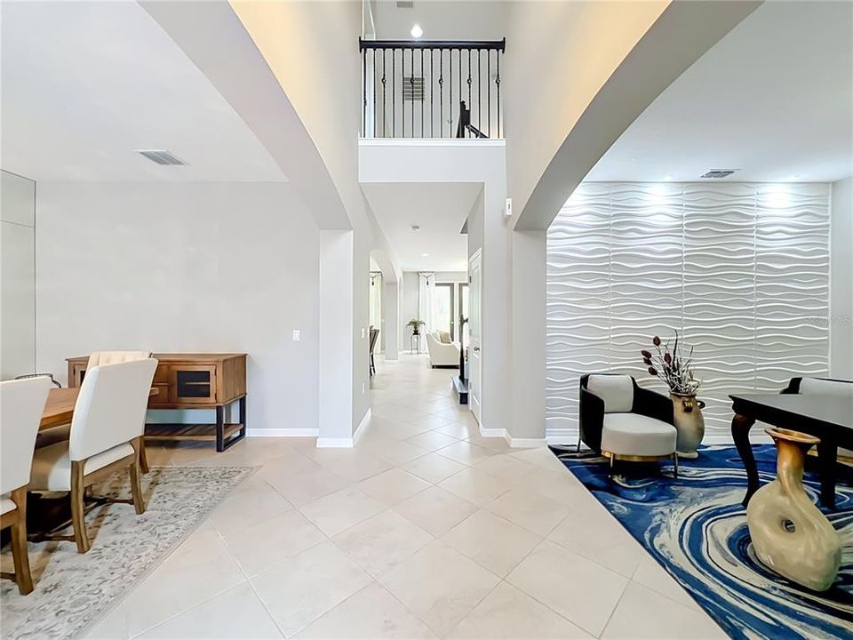 En Venta: $1,075,000 (5 camas, 4 baños, 4332 Pies cuadrados)