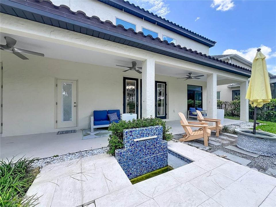 En Venta: $1,075,000 (5 camas, 4 baños, 4332 Pies cuadrados)