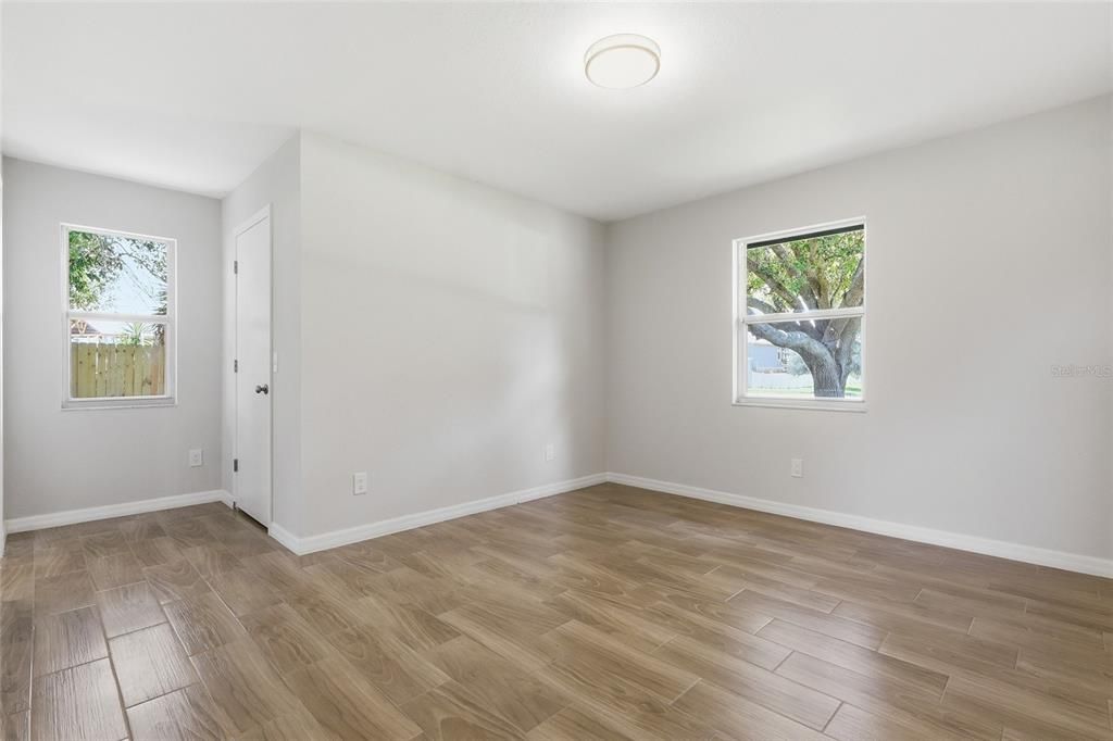 For Sale: $445,000 (3 beds, 2 baths, 2198 Square Feet)