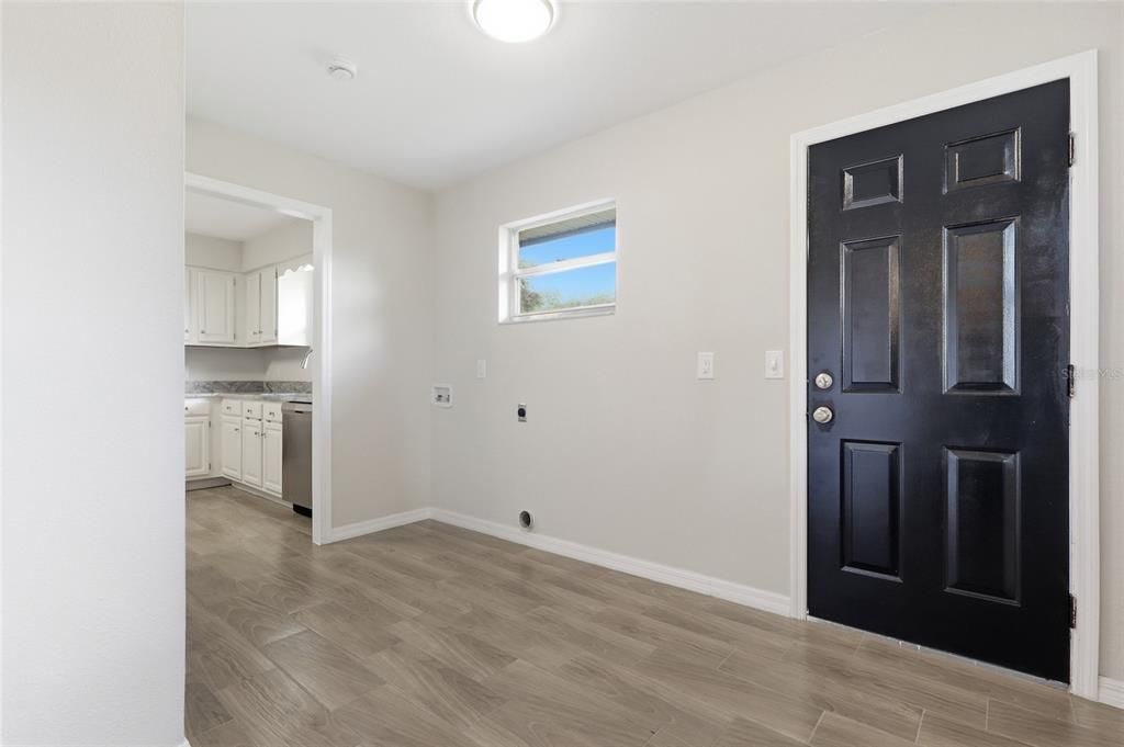 For Sale: $445,000 (3 beds, 2 baths, 2198 Square Feet)