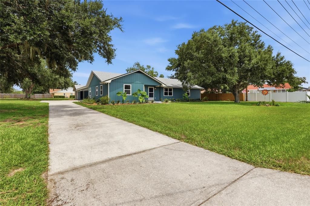 For Sale: $445,000 (3 beds, 2 baths, 2198 Square Feet)