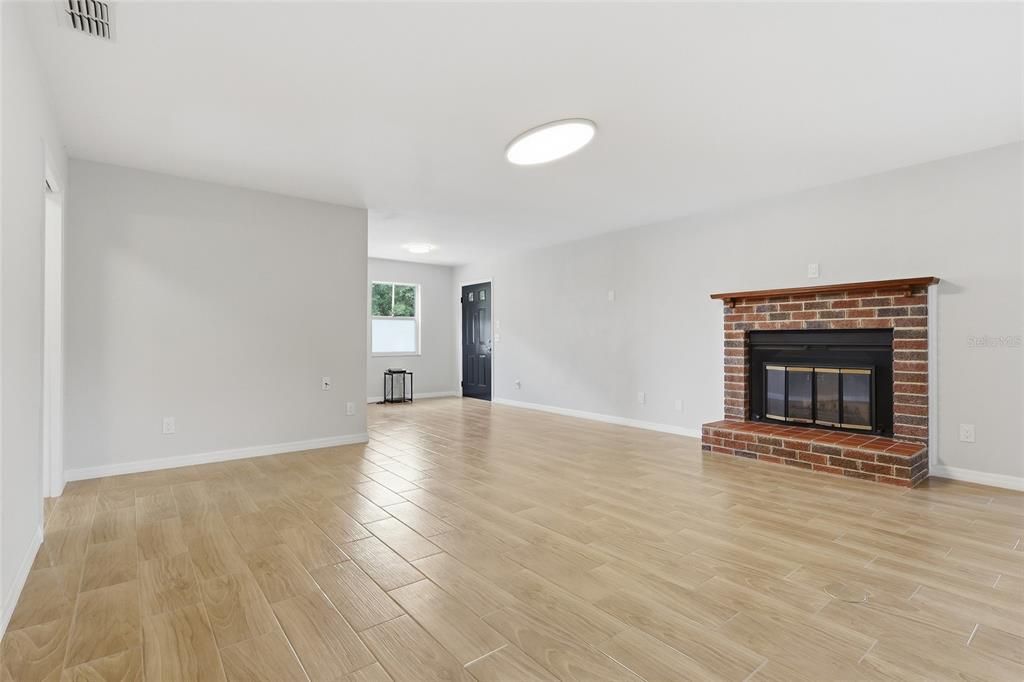 For Sale: $445,000 (3 beds, 2 baths, 2198 Square Feet)