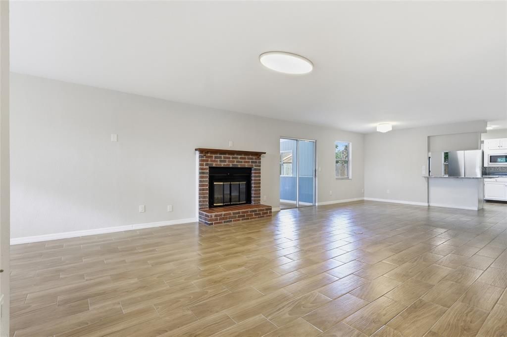 For Sale: $445,000 (3 beds, 2 baths, 2198 Square Feet)