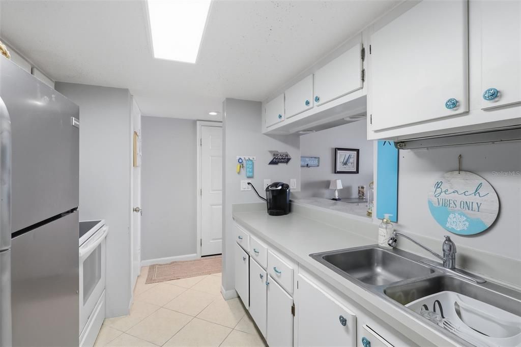 В аренду: $2,325 (2 спален, 2 ванн, 1200 Квадратных фут)