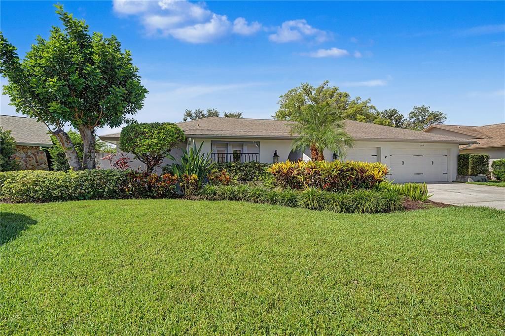 En Venta: $949,900 (5 camas, 3 baños, 2915 Pies cuadrados)