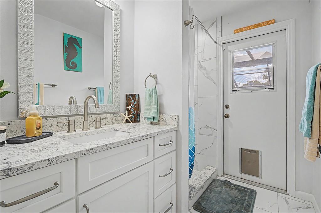 En Venta: $949,900 (5 camas, 3 baños, 2915 Pies cuadrados)