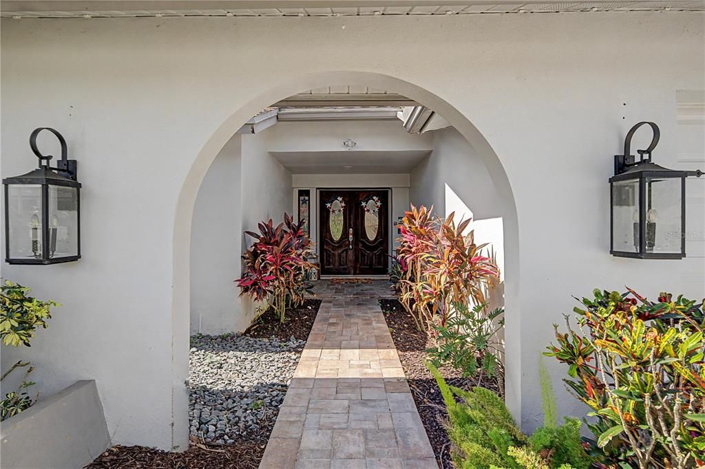 En Venta: $949,900 (5 camas, 3 baños, 2915 Pies cuadrados)