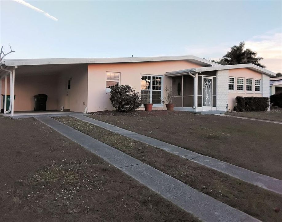На продажу: $224,999 (2 спален, 1 ванн, 1183 Квадратных фут)