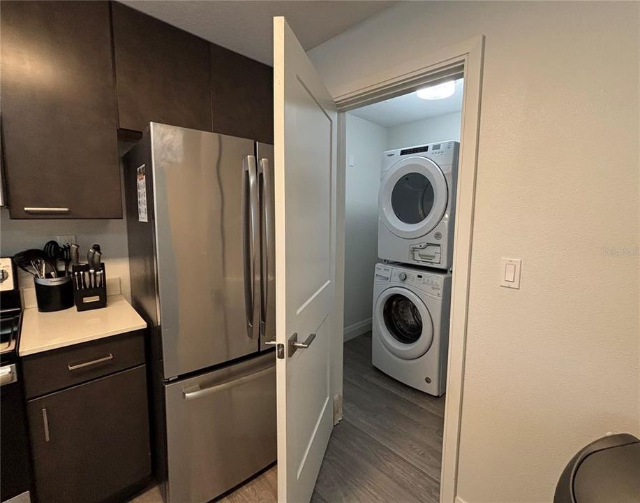 На продажу: $365,000 (3 спален, 3 ванн, 1544 Квадратных фут)