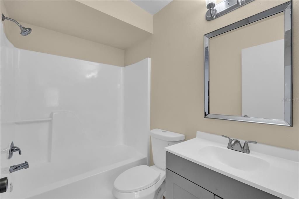 For Rent: $1,599 (2 beds, 2 baths, 912 Square Feet)