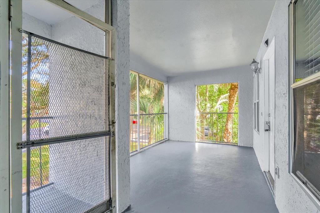For Rent: $1,599 (2 beds, 2 baths, 912 Square Feet)