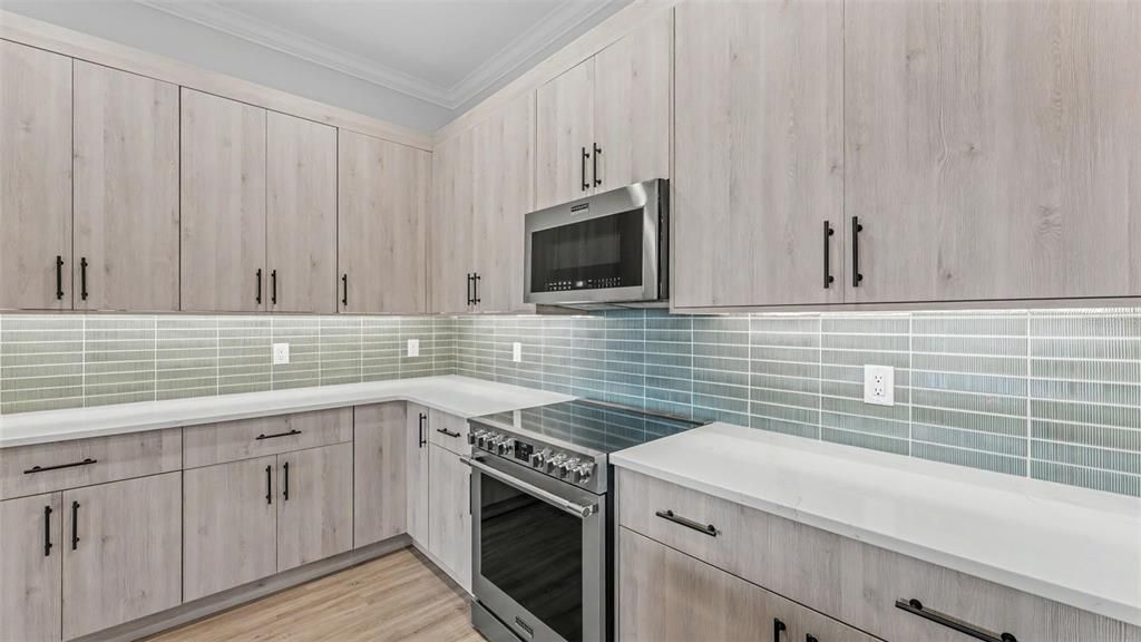 На продажу: $659,900 (4 спален, 3 ванн, 2269 Квадратных фут)