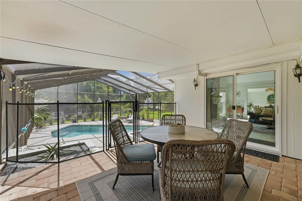: $850,000 (4 beds, 2 baths, 2619 Square Feet)