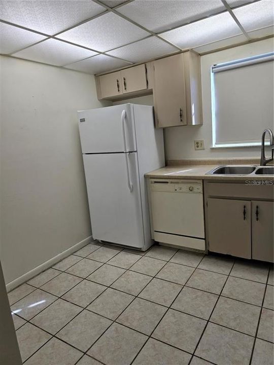 В аренду: $1,400 (1 спален, 1 ванн, 760 Квадратных фут)