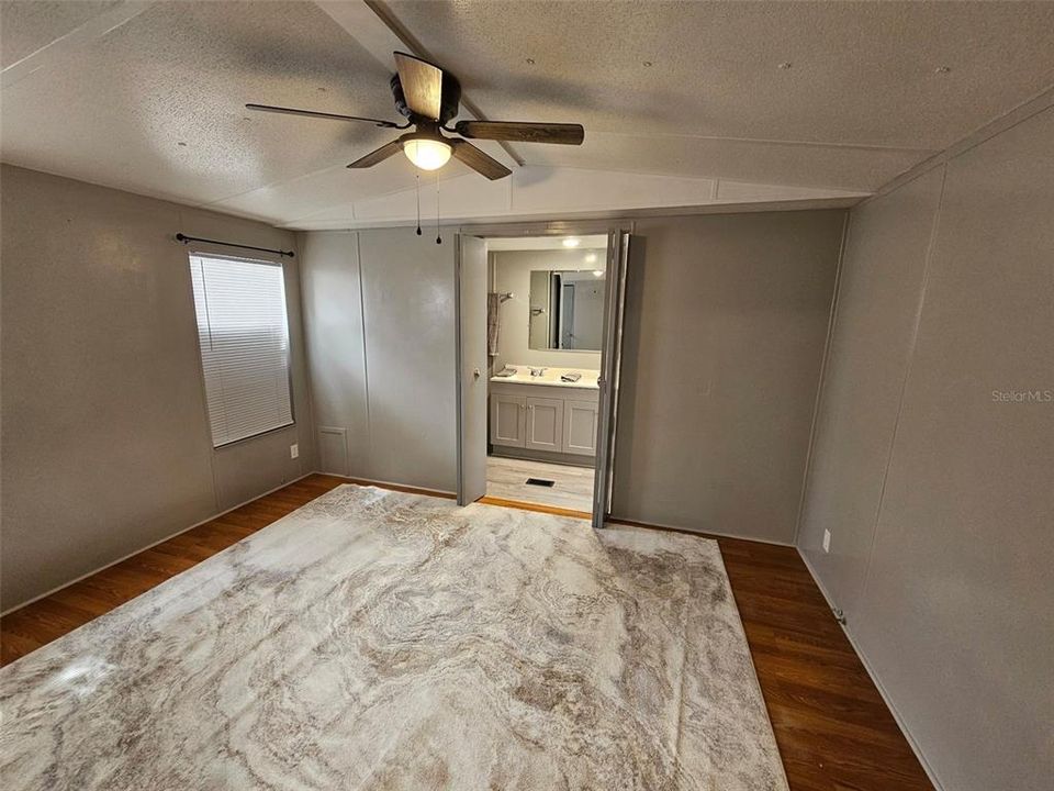 В аренду: $1,795 (2 спален, 2 ванн, 784 Квадратных фут)