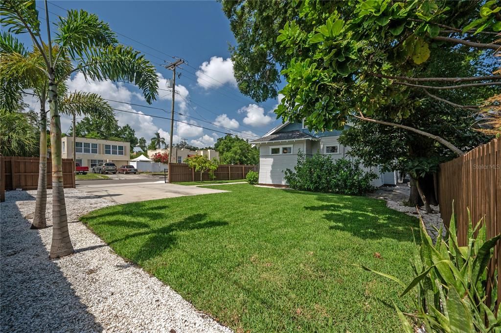 В аренду: $3,950 (3 спален, 2 ванн, 2410 Квадратных фут)
