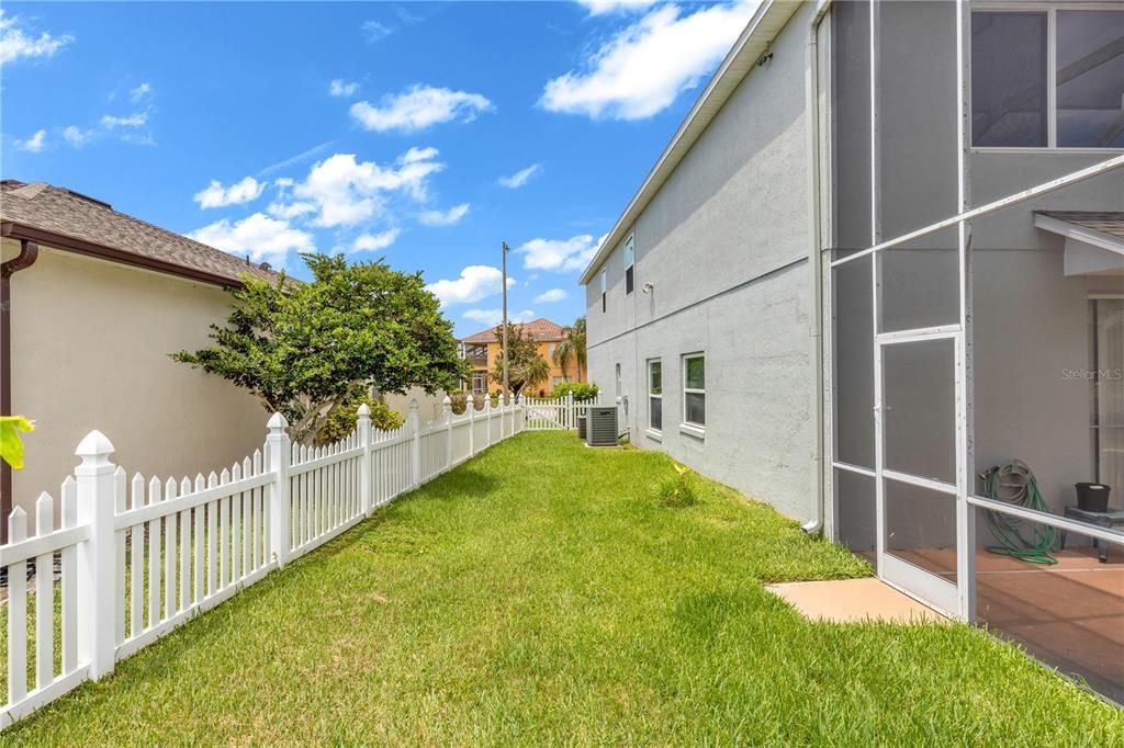 For Sale: $695,000 (5 beds, 3 baths, 3897 Square Feet)