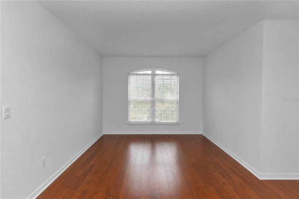 For Sale: $695,000 (5 beds, 3 baths, 3897 Square Feet)