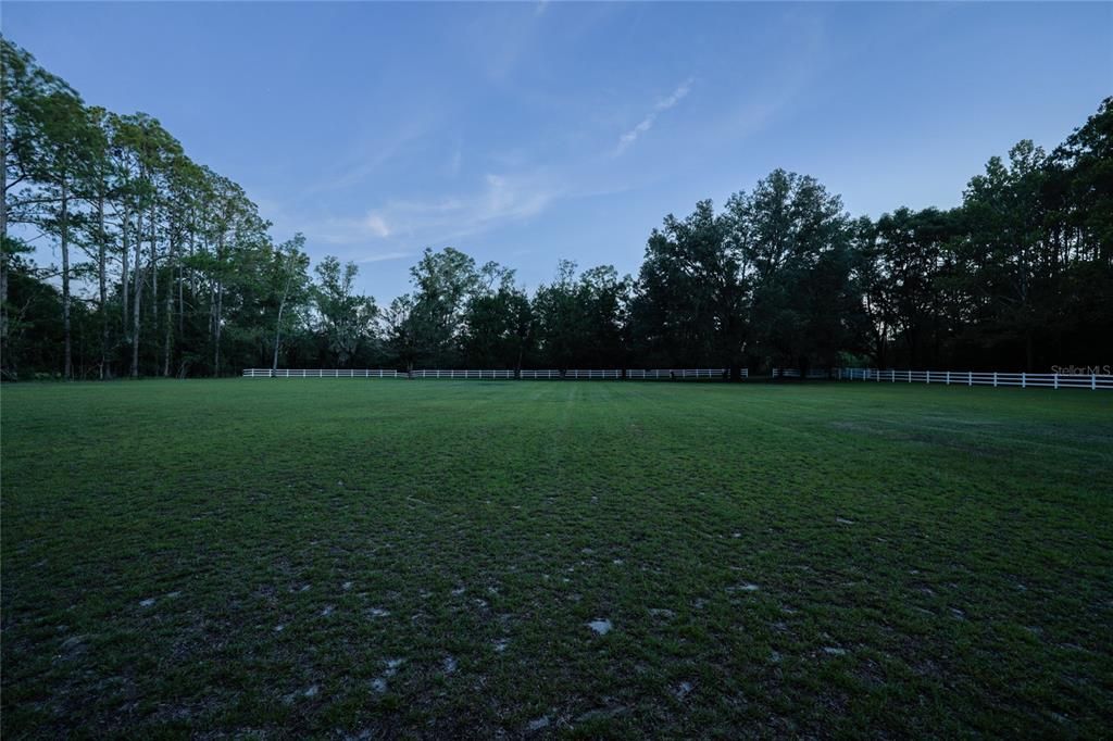For Sale: $539,900 (3 beds, 3 baths, 2027 Square Feet)