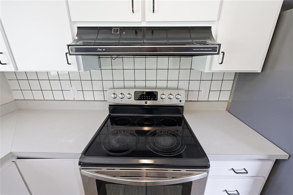 For Sale: $539,900 (3 beds, 3 baths, 2027 Square Feet)
