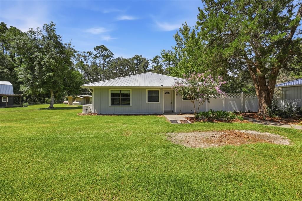 For Sale: $539,900 (3 beds, 3 baths, 2027 Square Feet)