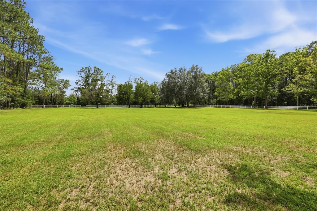For Sale: $539,900 (3 beds, 3 baths, 2027 Square Feet)