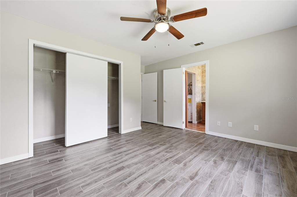 For Sale: $539,900 (3 beds, 3 baths, 2027 Square Feet)