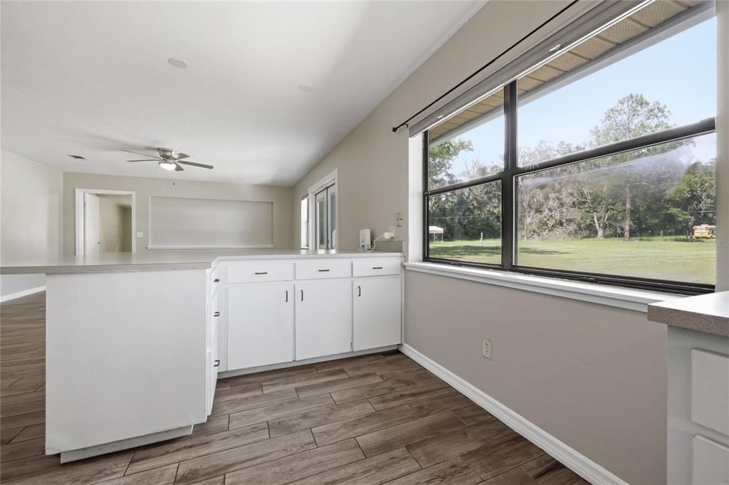 For Sale: $539,900 (3 beds, 3 baths, 2027 Square Feet)