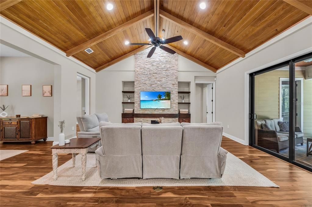 For Sale: $1,250,000 (4 beds, 3 baths, 3110 Square Feet)