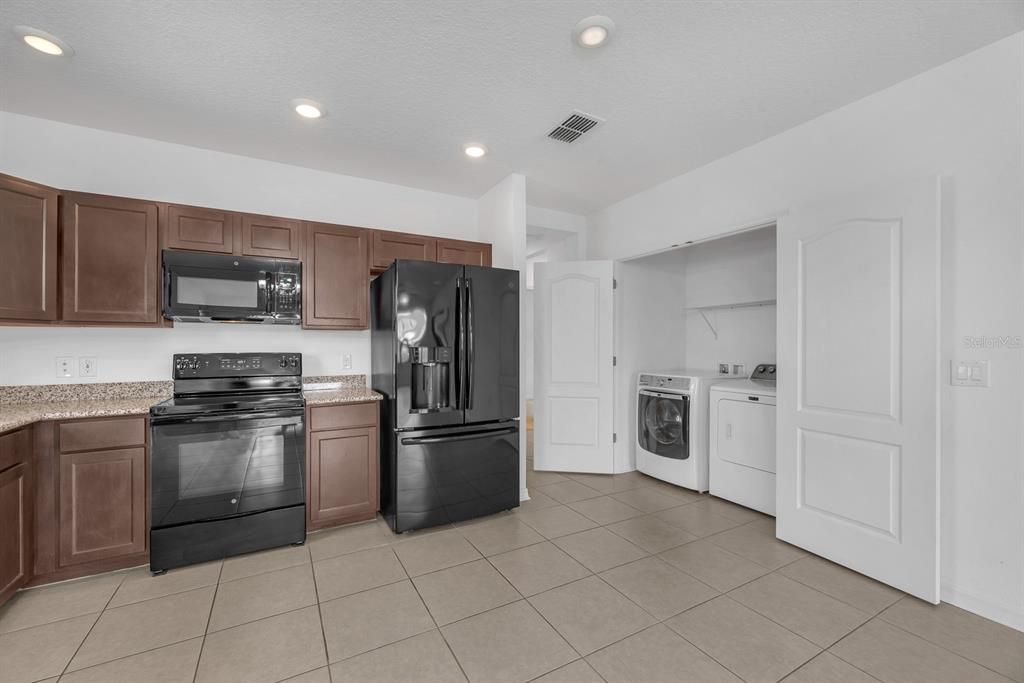En Venta: $289,900 (2 camas, 2 baños, 1468 Pies cuadrados)