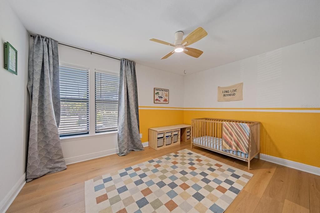 На продажу: $249,900 (3 спален, 2 ванн, 1272 Квадратных фут)
