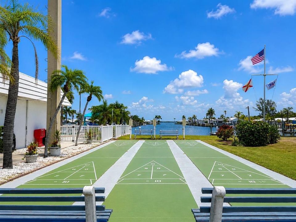 For Sale: $499,000 (2 beds, 2 baths, 1337 Square Feet)