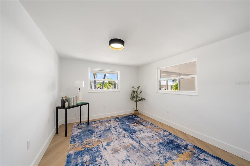 For Sale: $499,000 (2 beds, 2 baths, 1337 Square Feet)