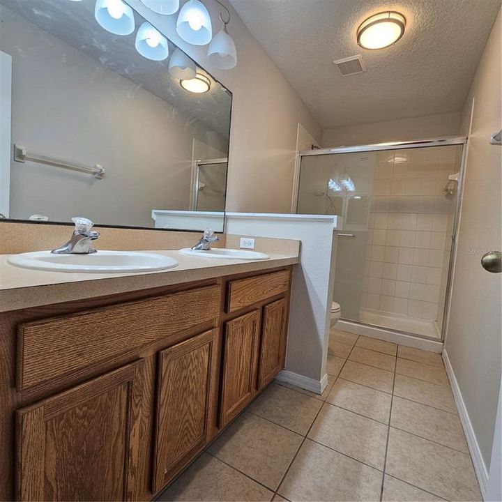 En Venta: $270,000 (3 camas, 2 baños, 1495 Pies cuadrados)