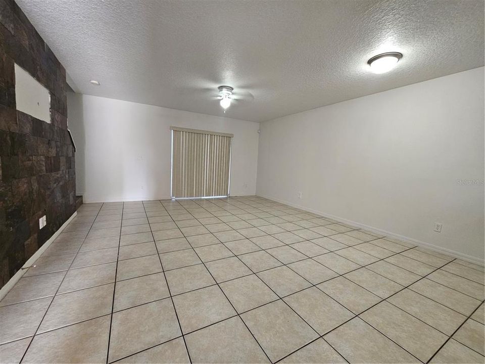 En Venta: $270,000 (3 camas, 2 baños, 1495 Pies cuadrados)