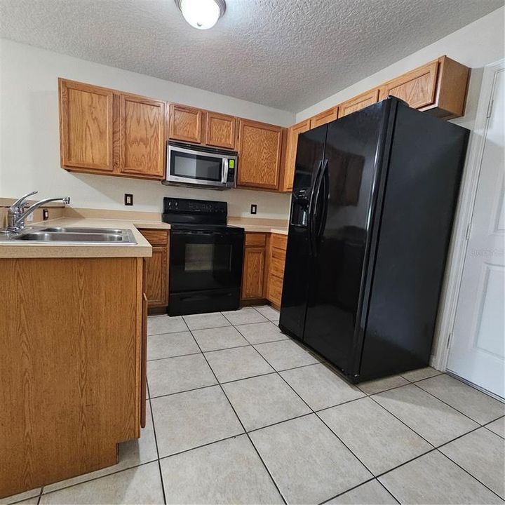 En Venta: $270,000 (3 camas, 2 baños, 1495 Pies cuadrados)