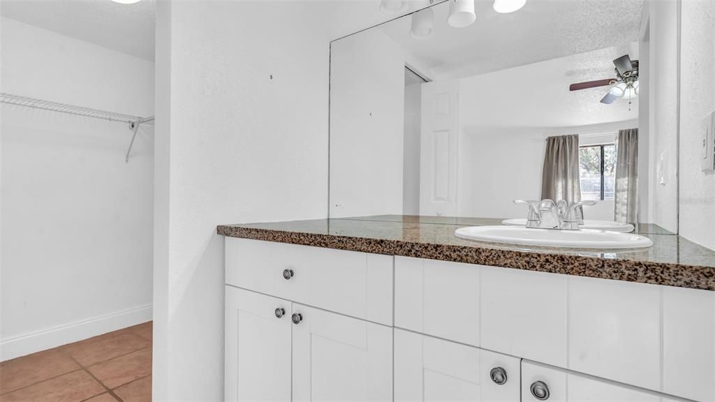 В аренду: $1,550 (1 спален, 1 ванн, 782 Квадратных фут)