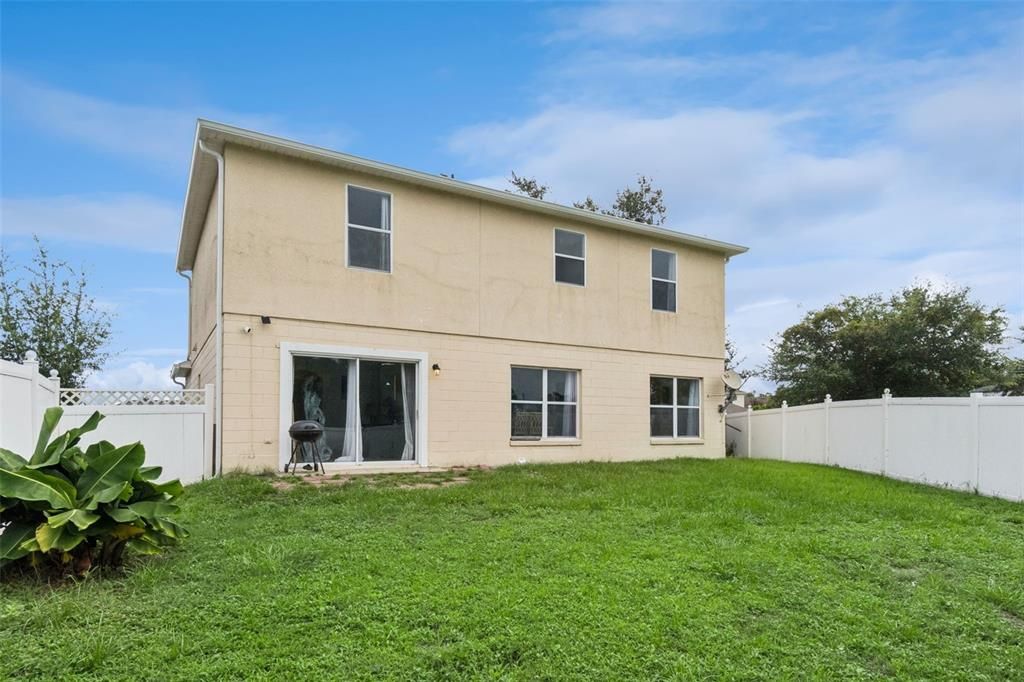 En Venta: $307,000 (4 camas, 2 baños, 2162 Pies cuadrados)
