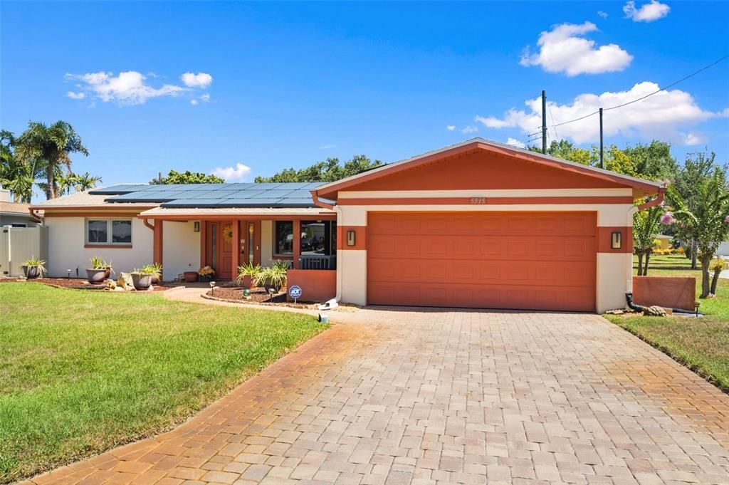 En Venta: $440,000 (3 camas, 2 baños, 1356 Pies cuadrados)