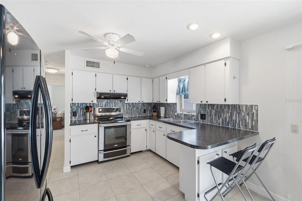 En Venta: $440,000 (3 camas, 2 baños, 1356 Pies cuadrados)