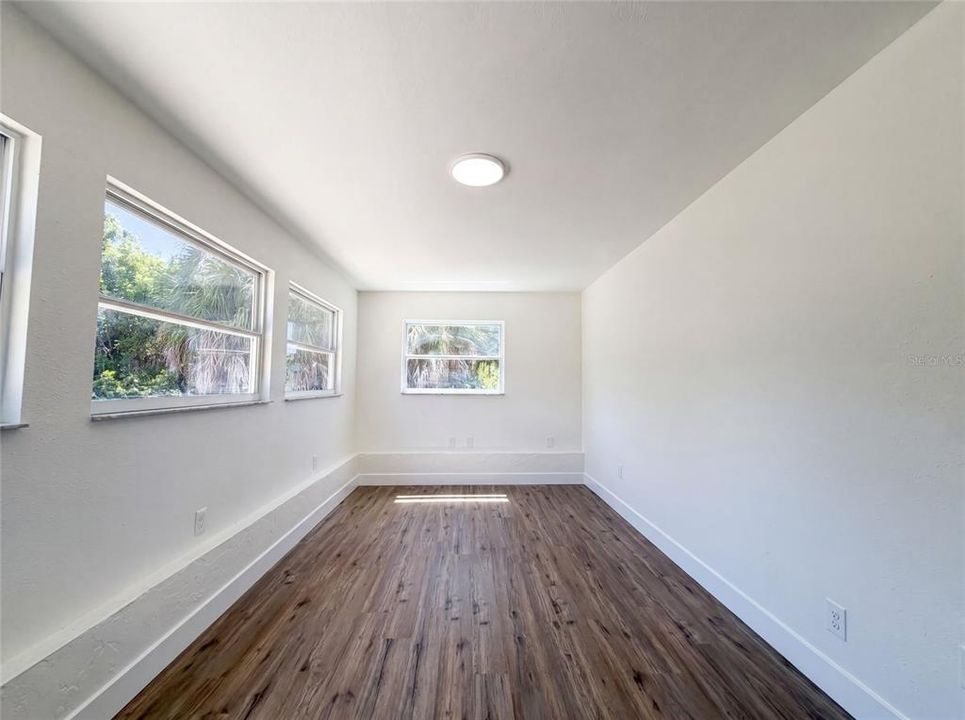 En Venta: $301,000 (3 camas, 2 baños, 1097 Pies cuadrados)