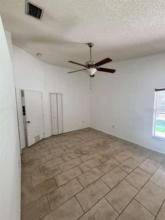 For Rent: $2,500 (3 beds, 2 baths, 1429 Square Feet)