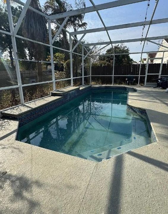 For Rent: $2,500 (3 beds, 2 baths, 1429 Square Feet)