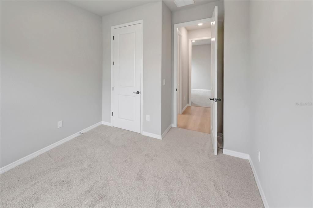 Activo con contrato: $474,990 (3 camas, 2 baños, 2123 Pies cuadrados)