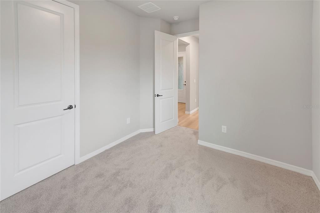 Activo con contrato: $474,990 (3 camas, 2 baños, 2123 Pies cuadrados)