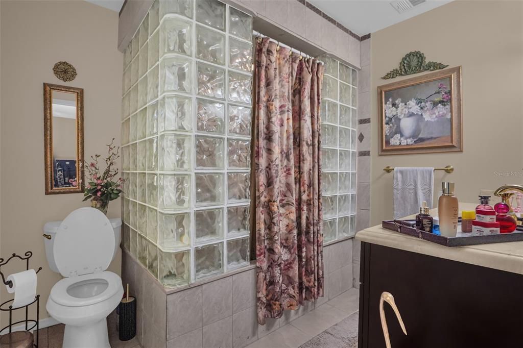 На продажу: $395,000 (3 спален, 2 ванн, 1472 Квадратных фут)