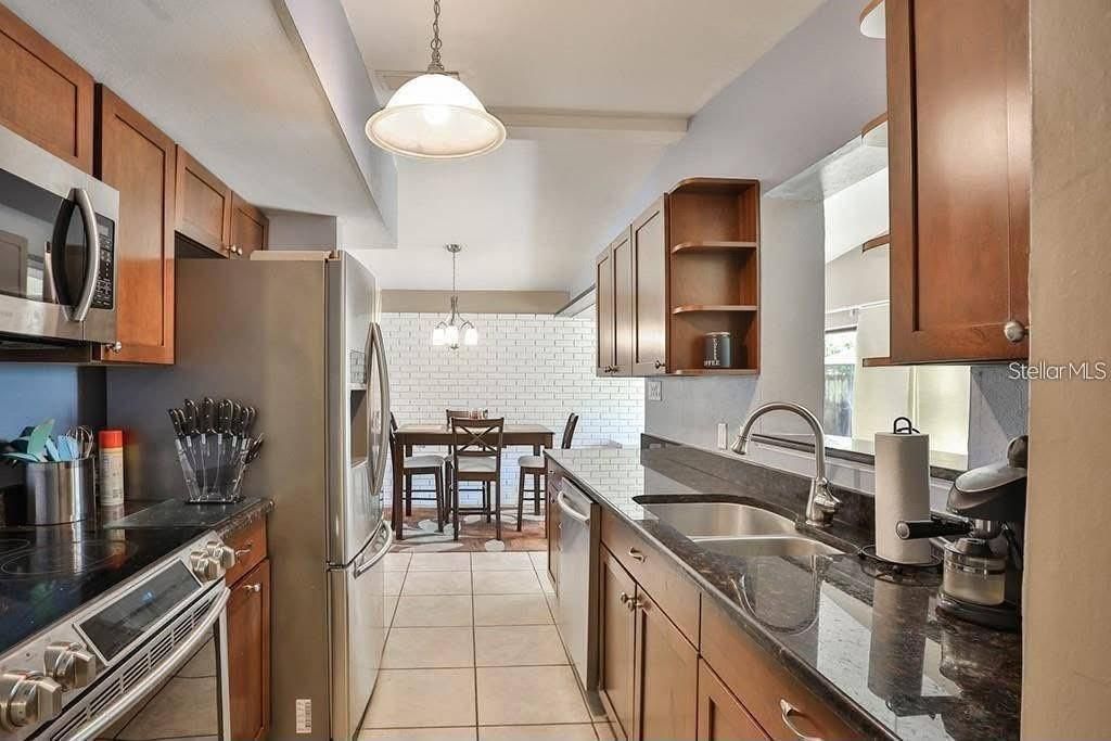 В аренду: $3,450 (3 спален, 2 ванн, 1512 Квадратных фут)
