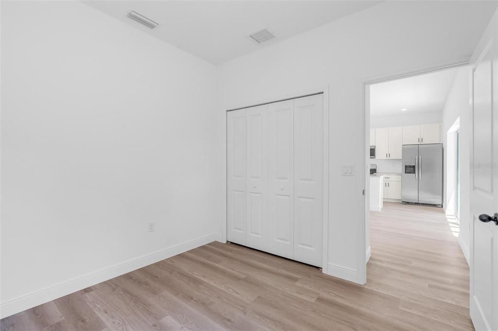 En Venta: $277,000 (4 camas, 2 baños, 1580 Pies cuadrados)