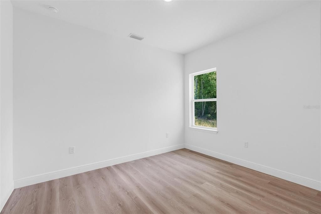 En Venta: $277,000 (4 camas, 2 baños, 1580 Pies cuadrados)