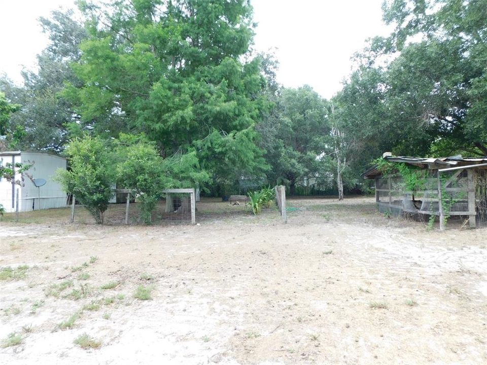 For Sale: $129,000 (2 beds, 1 baths, 824 Square Feet)